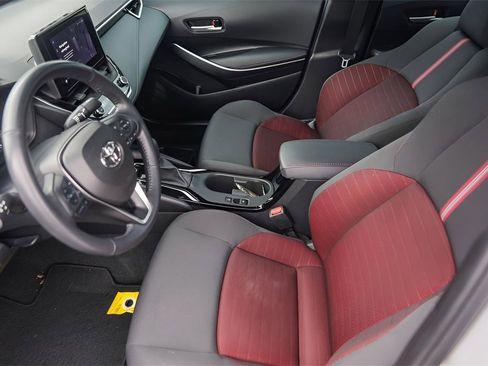 Used 2023 Toyota Corolla SE image 9