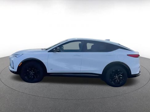 Used 2025 Buick Envista Sport Touring image 10