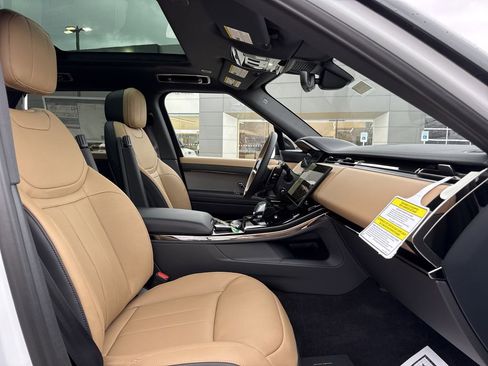 New 2026 Land Rover Range Rover Sport Dynamic SE image 18