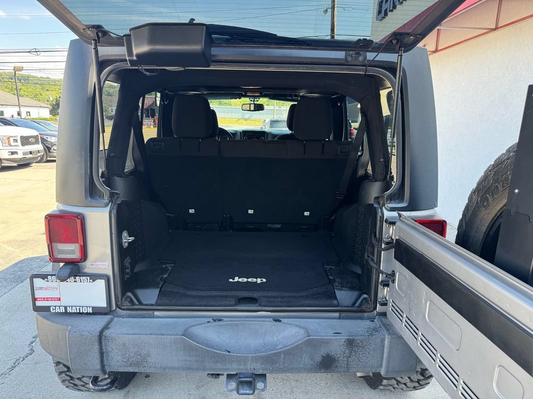 Used 2015 Jeep Wrangler Unlimited Sport w/ Quick Order Package 24S AWD/4WD image 19