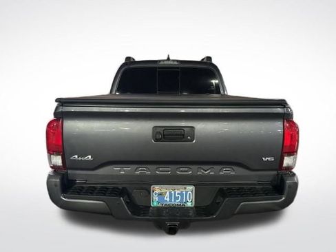 Used 2022 Toyota Tacoma SR5 image 8