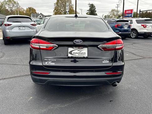 Used 2019 Ford Fusion SE image 7