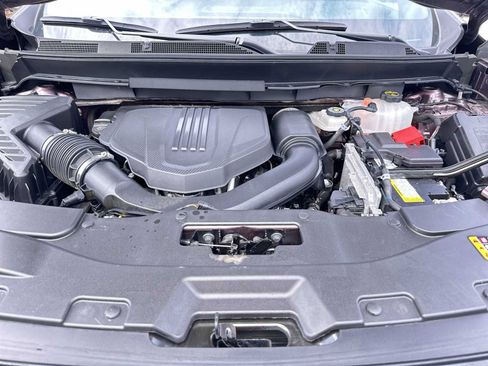 Certified 2024 GMC Acadia Elevation AWD/4WD image 13