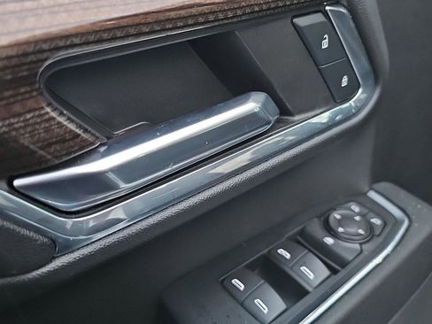 Used 2024 Chevrolet Silverado 2500 LT image 24