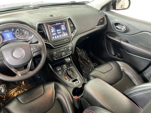 Used 2022 Jeep Cherokee Trailhawk AWD/4WD image 22