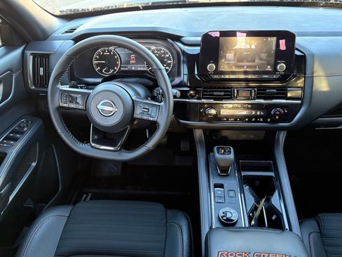 Certified 2025 Nissan Pathfinder Rock Creek image 13