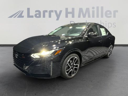 New 2025 Nissan Sentra SR w/ SR Premium Package image 1