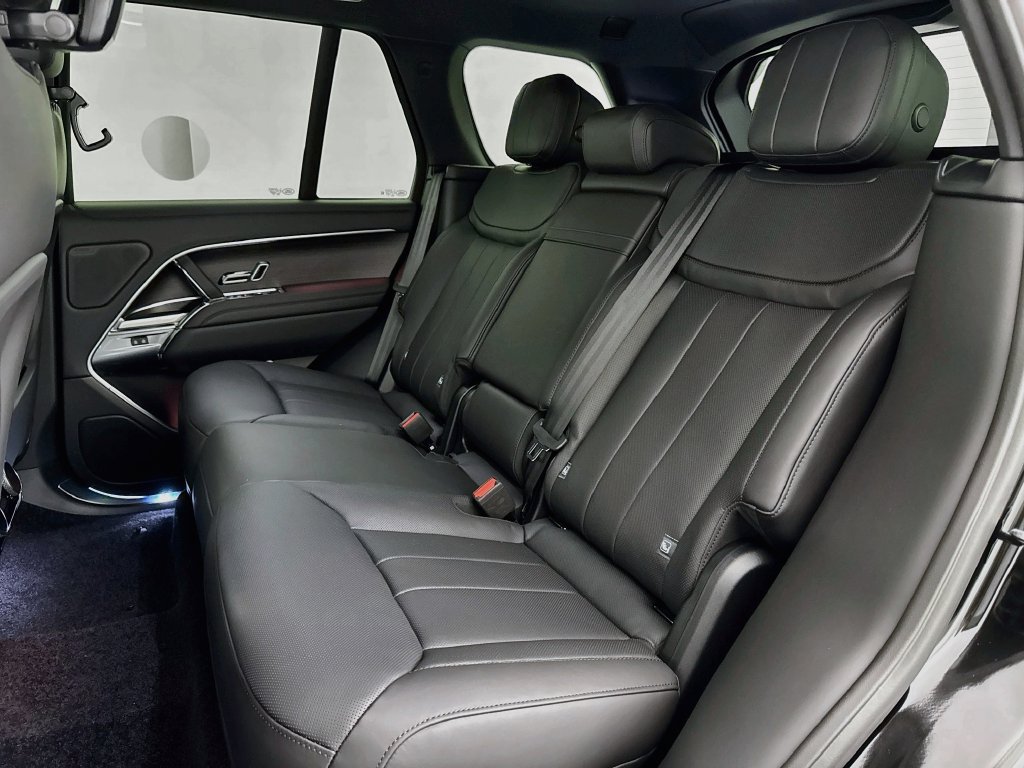 New 2027 Land Rover Range Rover SE AWD/4WD image 25