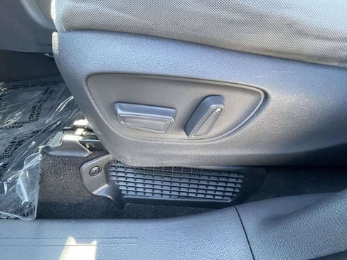 Used 2021 Toyota Sienna LE FWD image 18