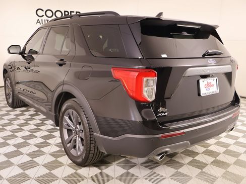 Used 2023 Ford Explorer XLT w/ Equipment Group 202A RWD image 24