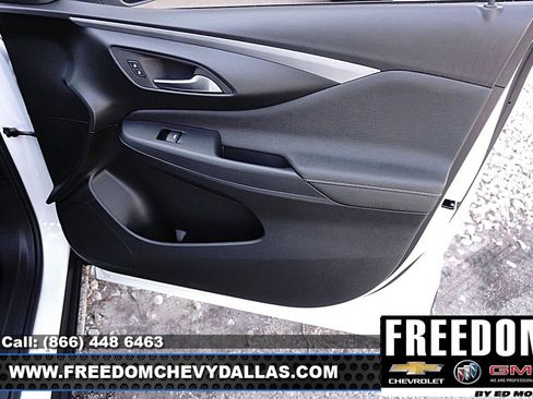 New 2026 Buick Envista Preferred FWD image 37