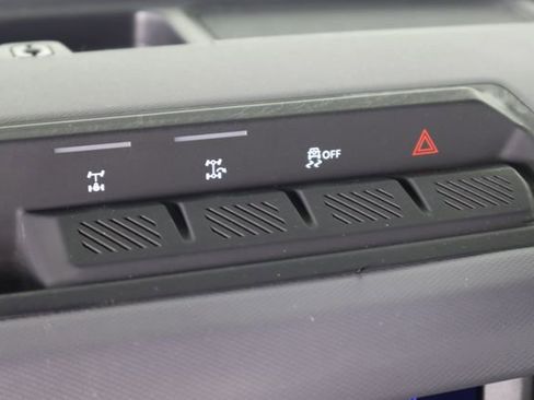 Certified 2024 Ford Bronco Black Diamond image 45