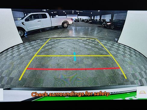 Used 2025 Toyota RAV4 XLE FWD image 17