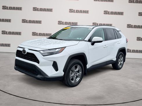 Used 2025 Toyota RAV4 XLE w/ Convenience Package image 1