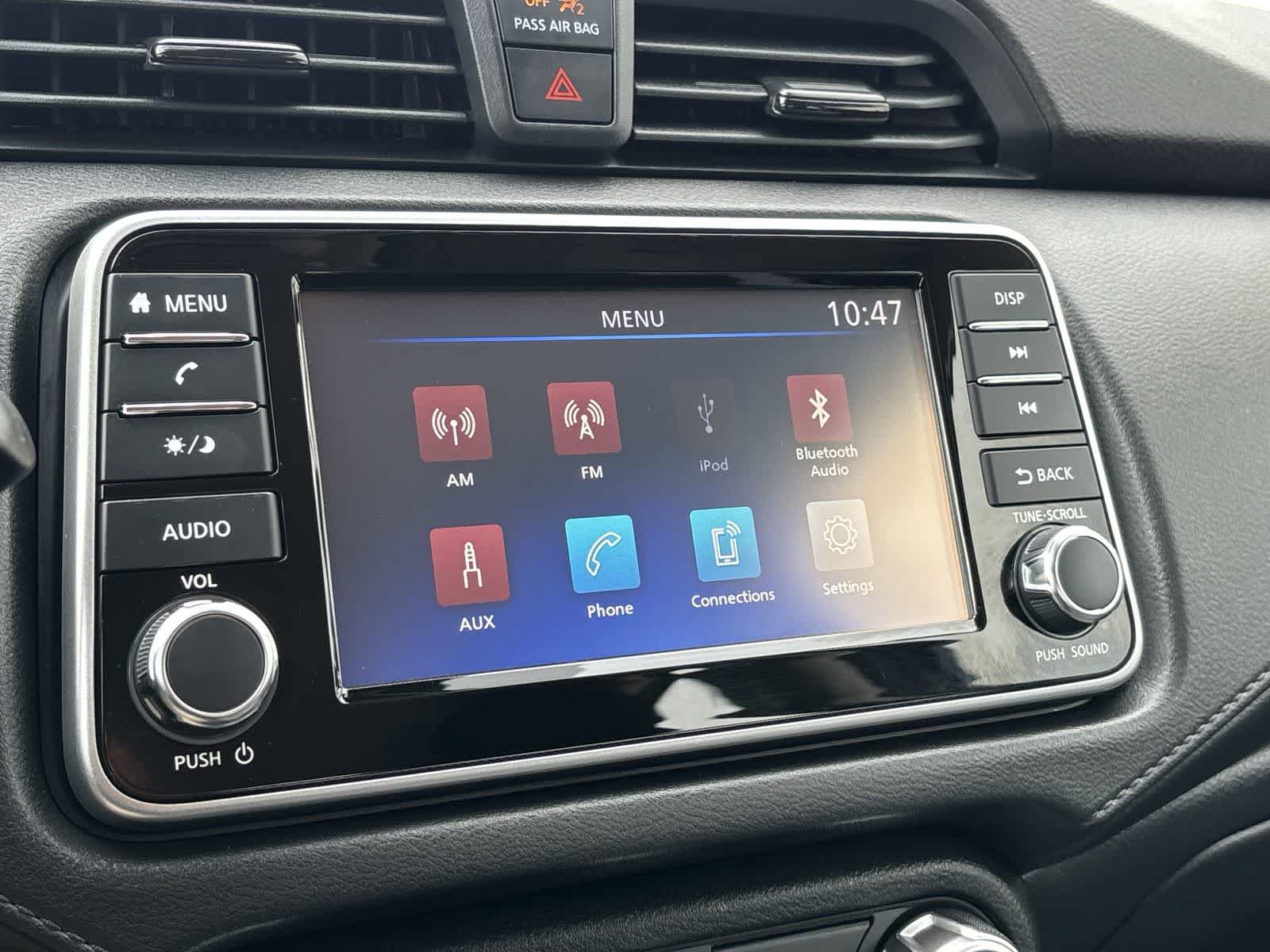 Used 2025 Nissan Versa S w/ Trunk Package FWD image 19