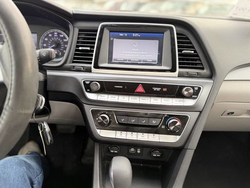 Used 2019 Hyundai Sonata SE image 15