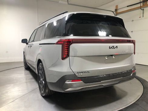New 2026 Kia Carnival SX Prestige image 5