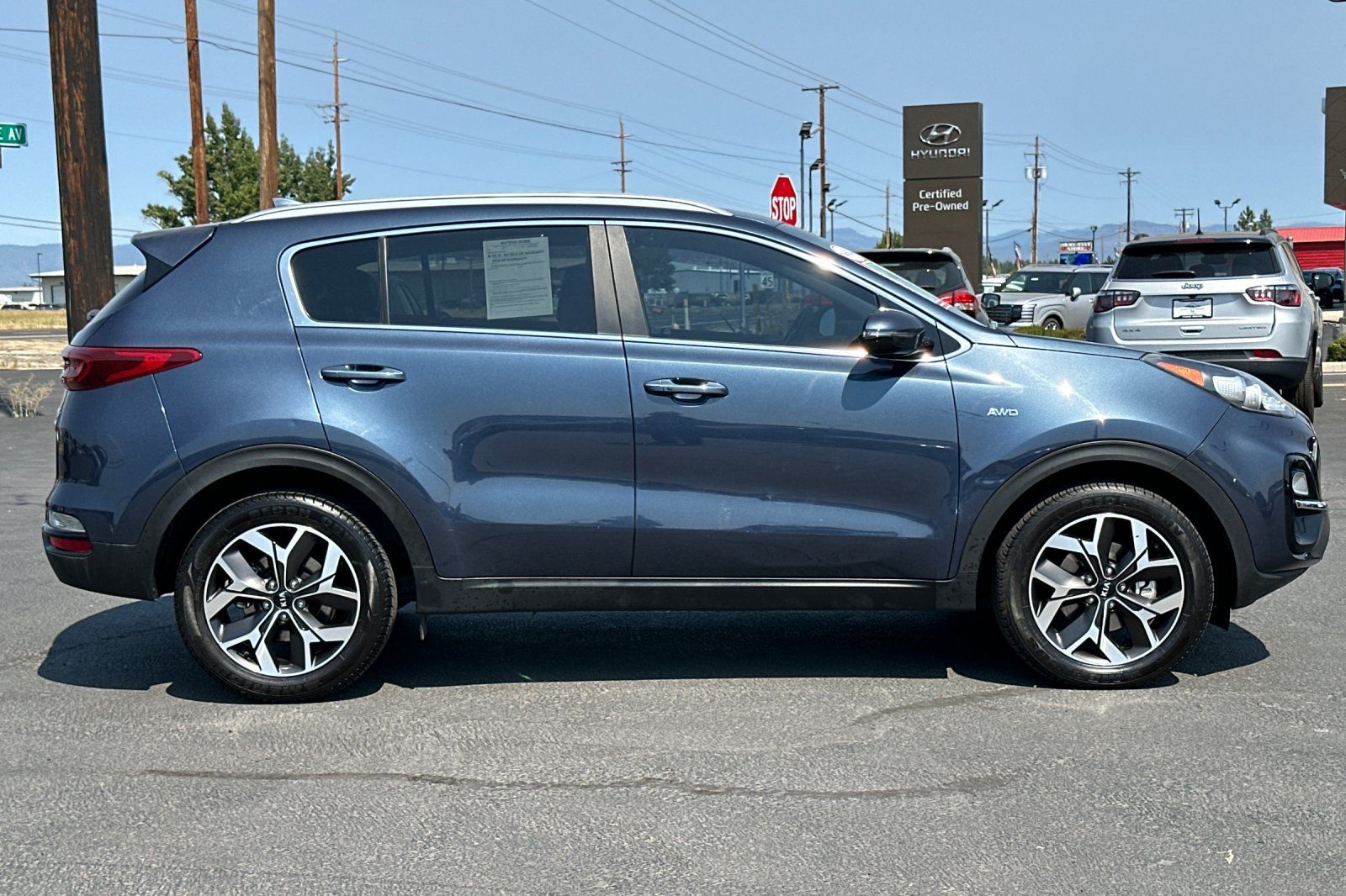 Used 2021 Kia Sportage EX AWD/4WD image 3