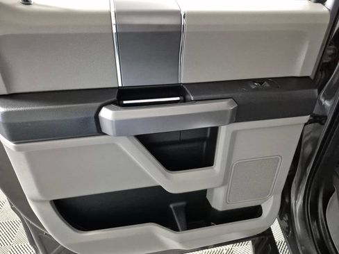 Used 2019 Ford F150 XLT w/ Equipment Group 302A Luxury AWD/4WD image 26