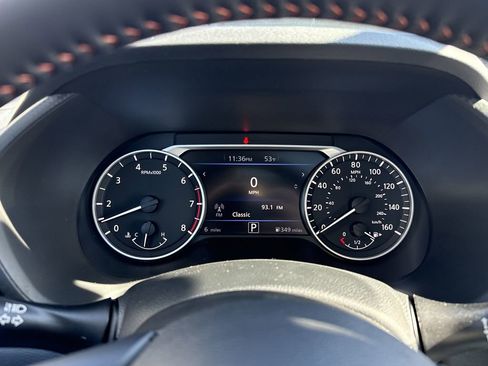 New 2025 Nissan Sentra SR w/ SR Premium Package FWD image 11