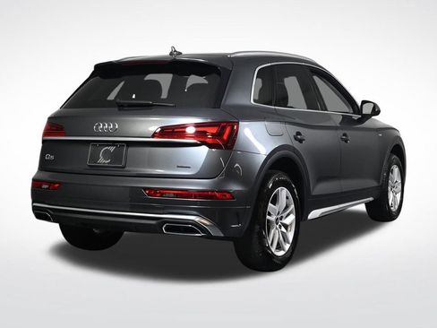 Used 2024 Audi Q5 2.0T Premium w/ Convenience Package AWD/4WD image 5
