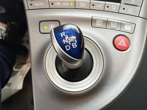 Used 2015 Toyota Prius Four image 35