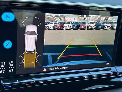 Used 2025 Volkswagen Atlas Cross Sport SE AWD/4WD image 21