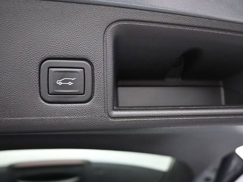 Used 2024 GMC Terrain AT4 image 37