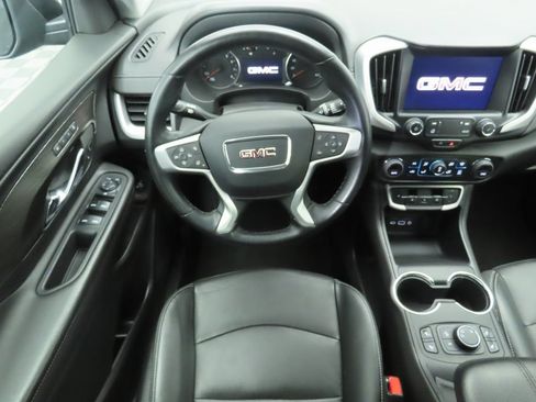 Used 2023 GMC Terrain SLT AWD/4WD image 10