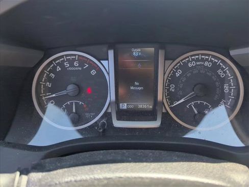 Certified 2022 Toyota Tacoma SR5 RWD image 12