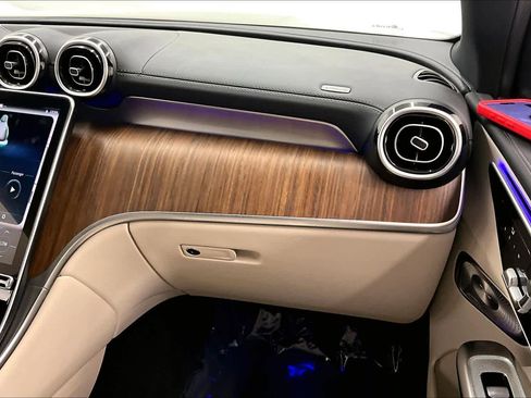 Certified 2024 Mercedes-Benz GLC 300 4MATIC image 16