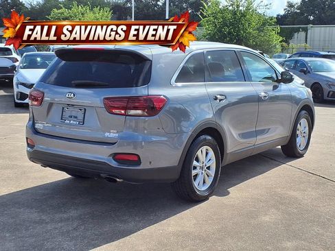 Used 2020 Kia Sorento L FWD image 4