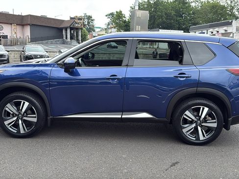 Certified 2023 Nissan Rogue SL w/ SL Premium Package AWD/4WD image 4