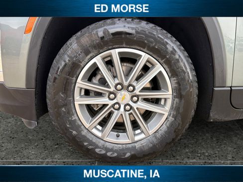 Used 2023 Chevrolet Traverse LT w/ LPO, Floor Liner Package image 9