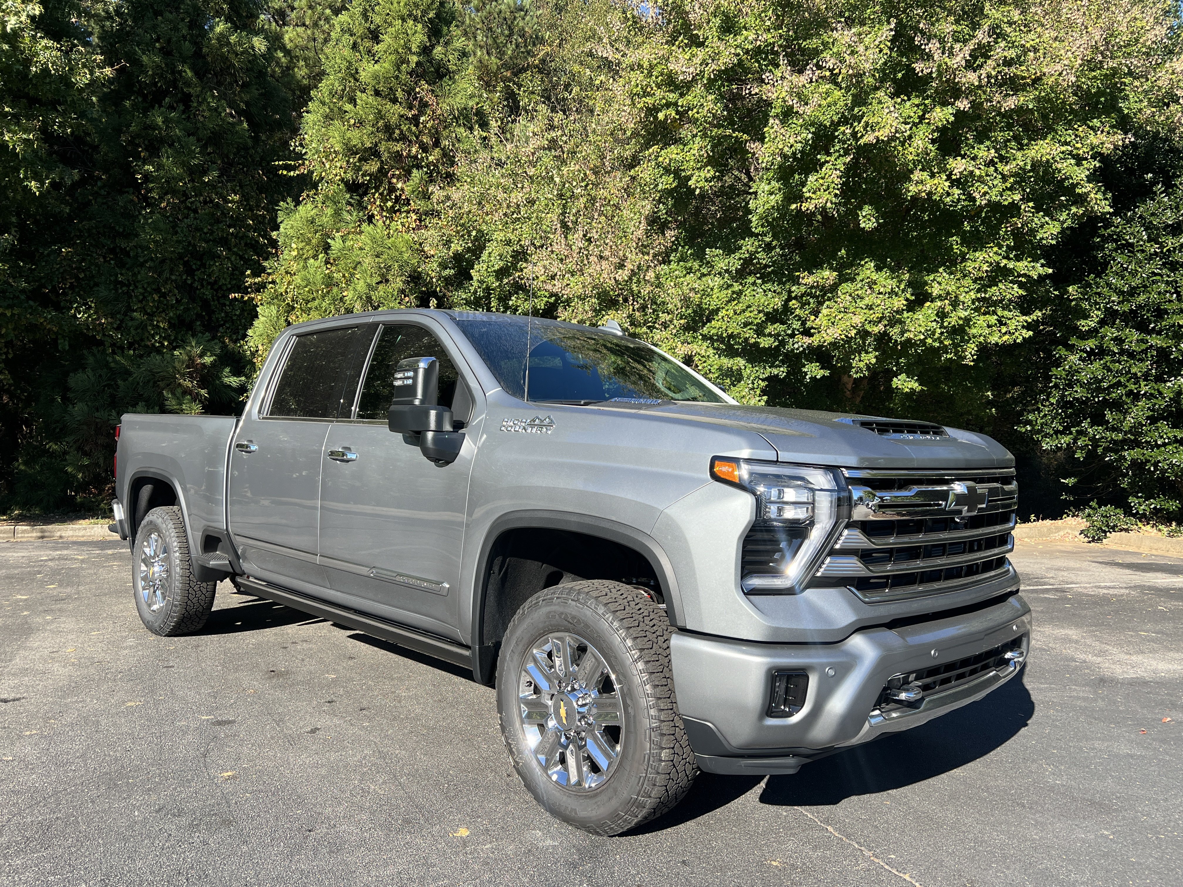 New 2026 Chevrolet Silverado 2500 High Country w/ High Country Premium Package AWD/4WD image 2