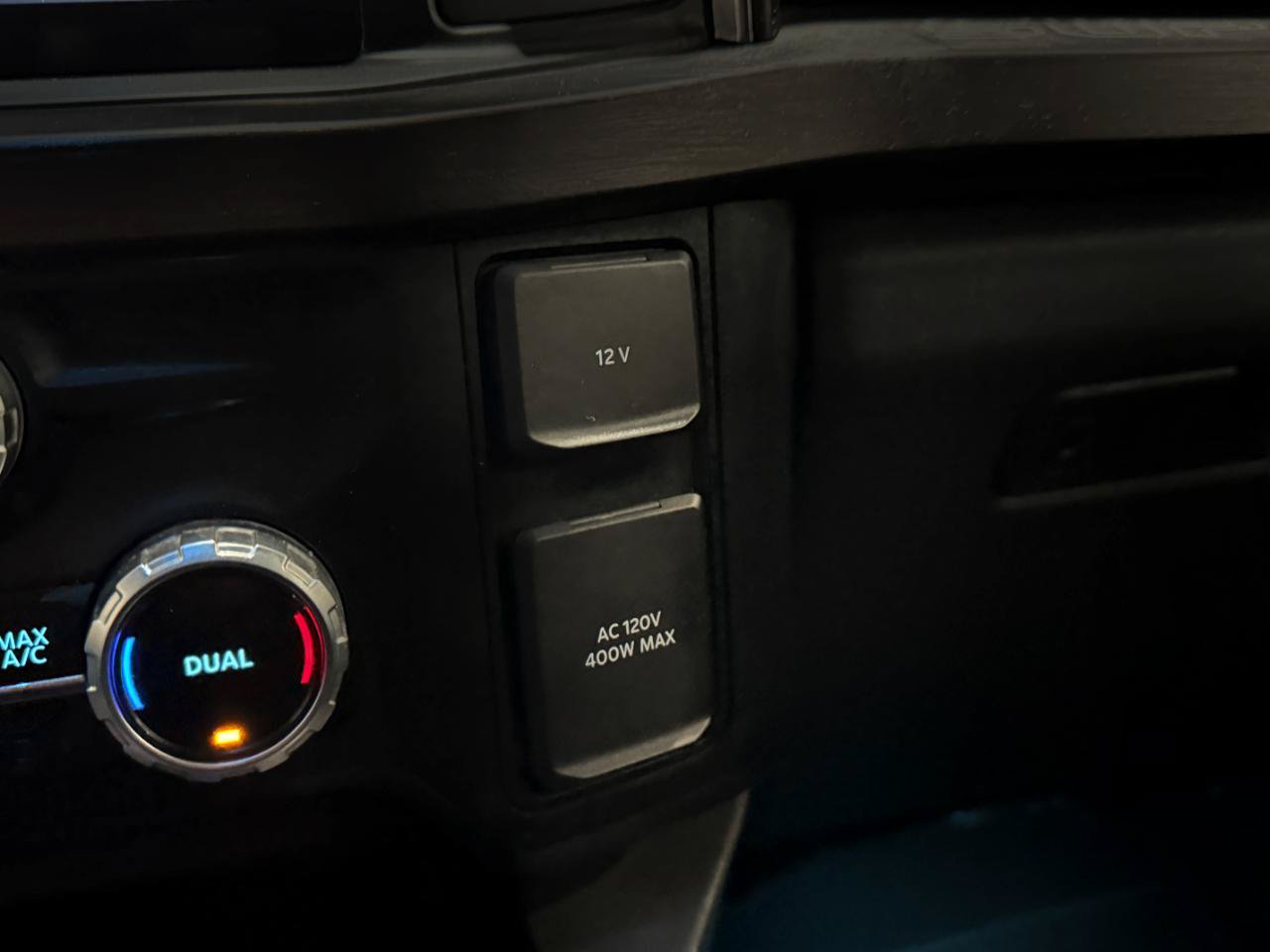 Used 2024 Ford F350 Lariat w/ FX4 Off-Road Package AWD/4WD image 11