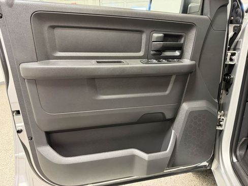 Used 2011 RAM 1500 ST w/ ST Popular Equipment Group RWD image 12