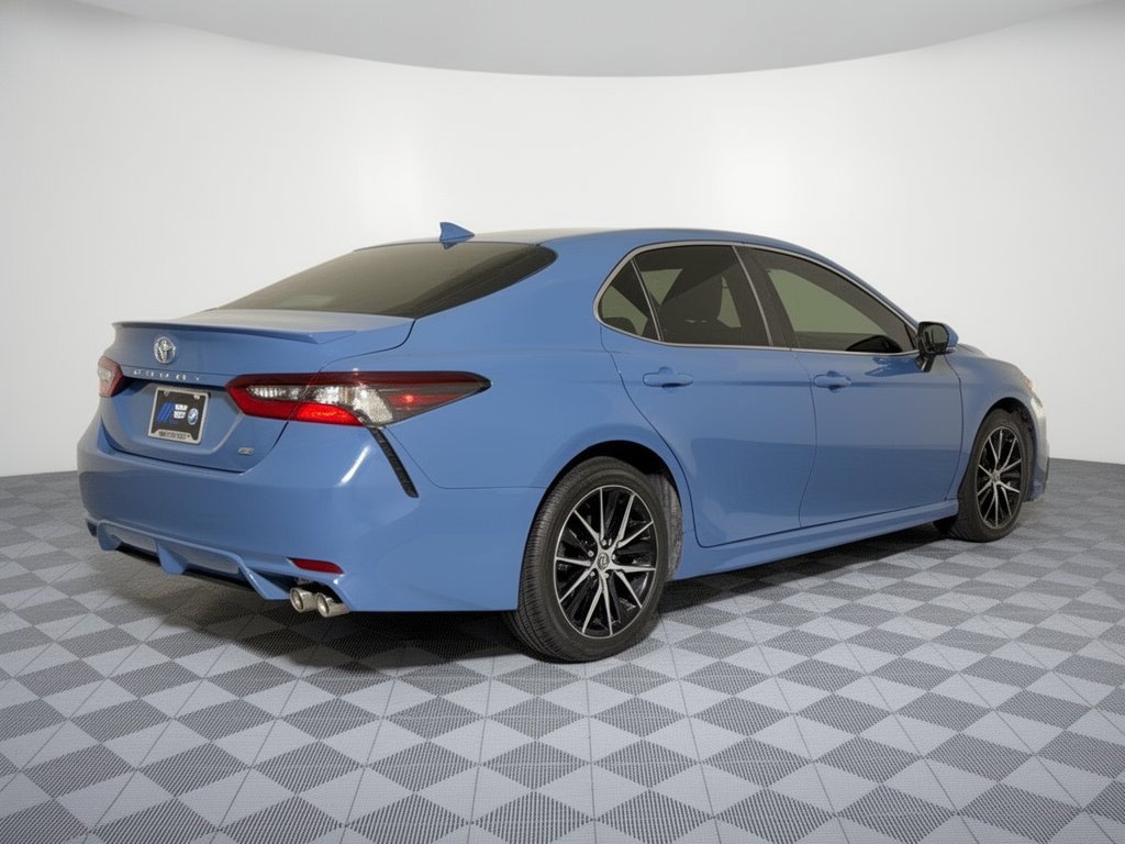 Used 2024 Toyota Camry SE FWD image 9