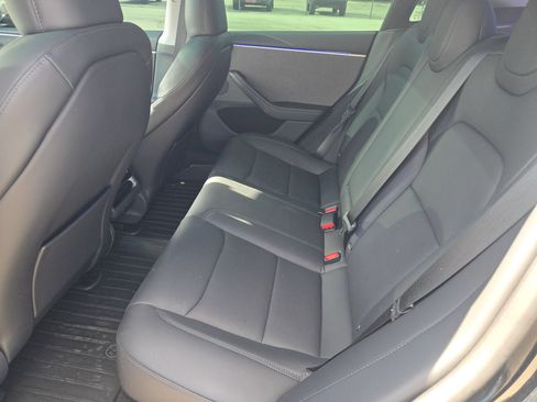 Used 2024 Tesla Model 3 Standard Range RWD image 14