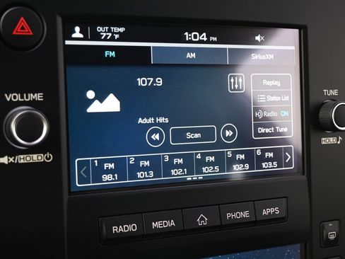 Used 2025 Subaru Forester AWD/4WD image 27