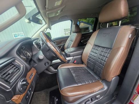 Used 2019 Nissan Titan Platinum Reserve w/ Platinum Utility Package AWD/4WD image 14