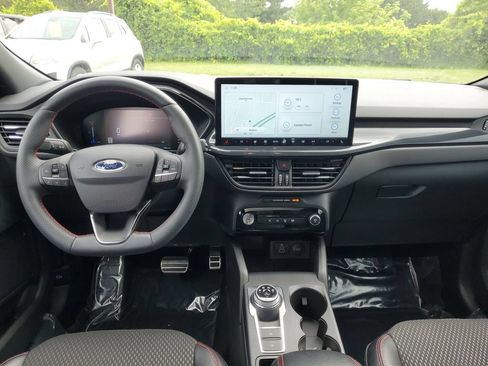 Certified 2024 Ford Escape ST-Line w/ Tech Pack #1 AWD/4WD image 19