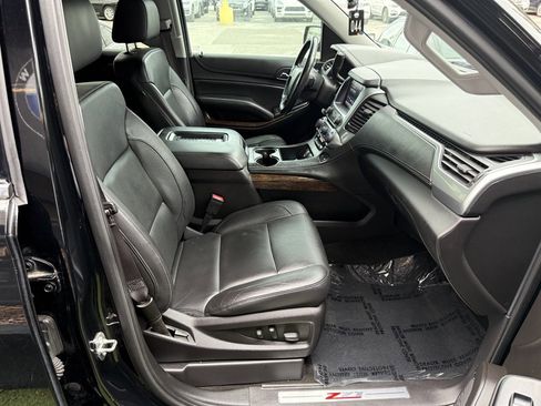 Used 2017 Chevrolet Tahoe LT w/ Luxury Package AWD/4WD image 15