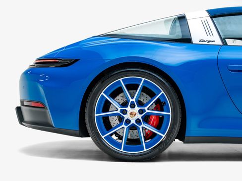 Used 2026 Porsche 911 Targa 4 GTS AWD/4WD image 21