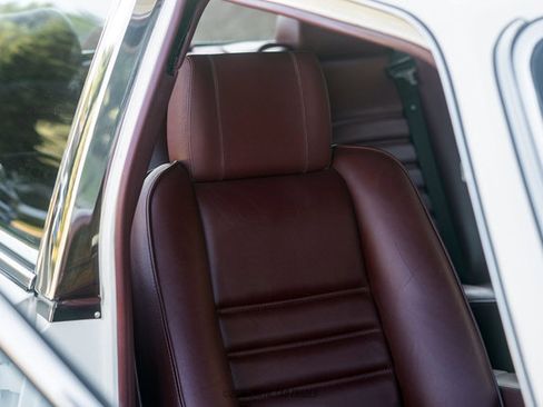 Used 1989 Bentley Turbo R RWD image 34