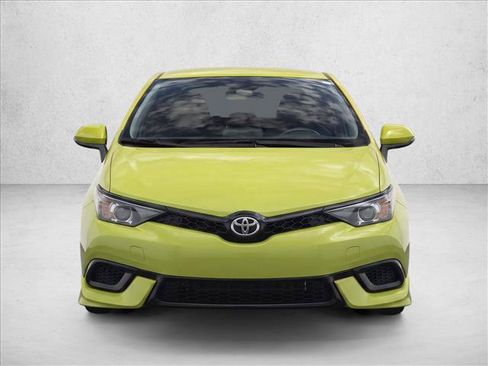 Used 2017 Toyota Corolla iM FWD image 2
