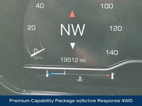 Used 2024 GMC Yukon AT4 w/ AT4 Premium Plus Package AWD/4WD image 6