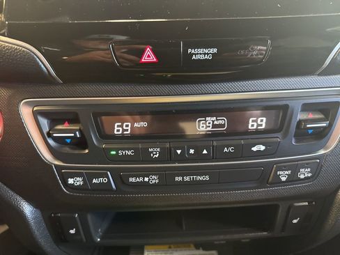 Used 2022 Honda Passport TrailSport image 16