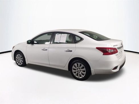 Used 2017 Nissan Sentra S image 7