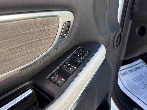 Used 2025 Ford Expedition Max Platinum w/ Platinum Ultimate Package image 29